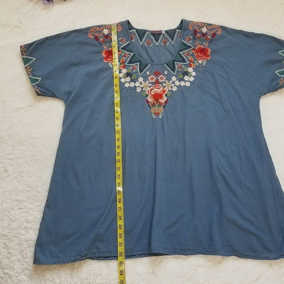 Johnny Was Embroidered Blouse - Picture 3 of 6